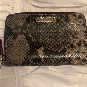Stella & Dot Snakeskin Cellphone Wallet